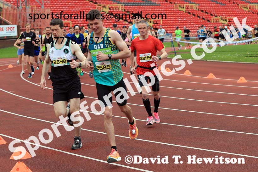 Gateshead Marathon, 2024 Gateshead Marathon, Half Marathon and 10k, Gateshead Stadium.  Photo: David T. Hewitson/Sports for All Pics